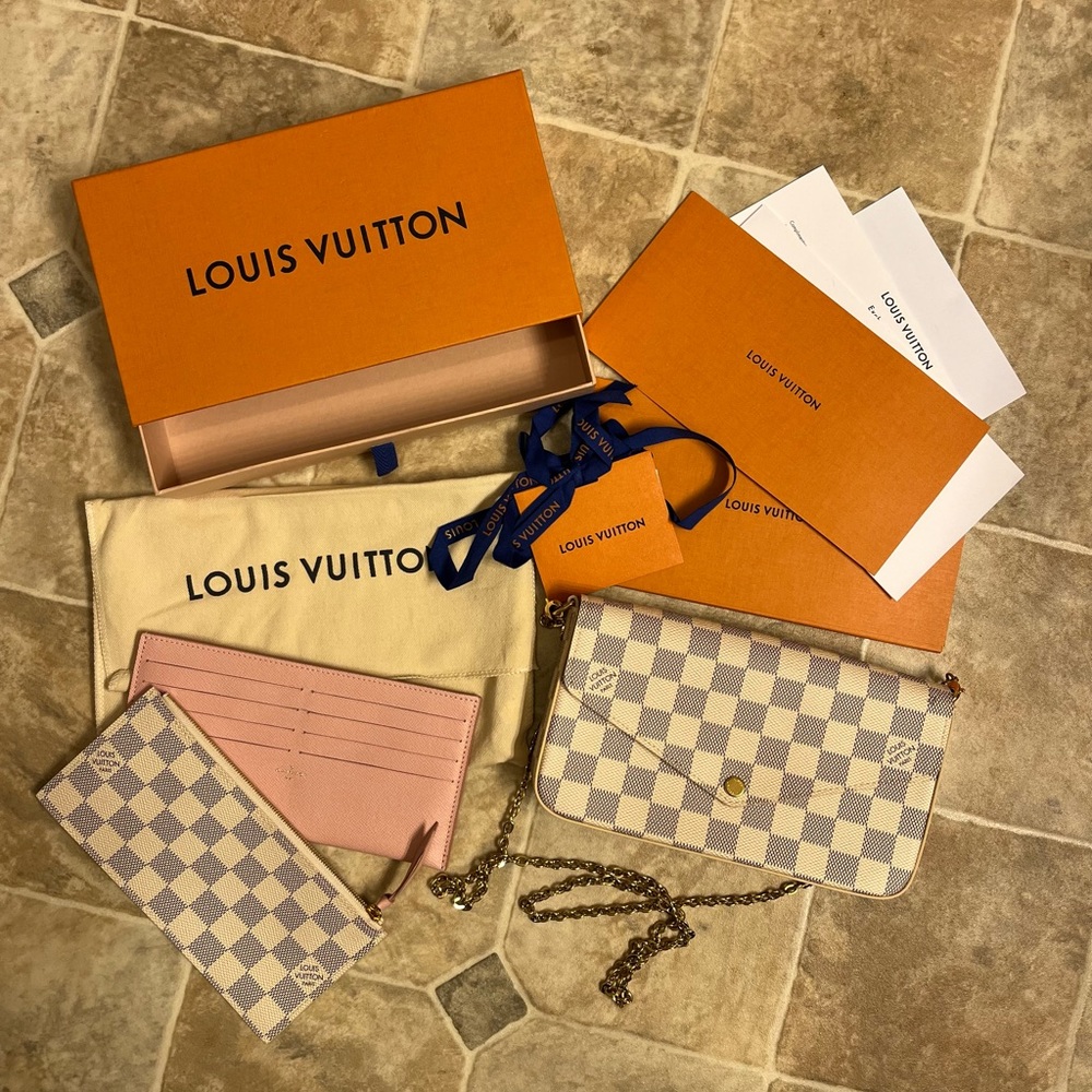 Authentic LV FÉLICIE POCHETTE. Hardly used, kept in dust bag and box